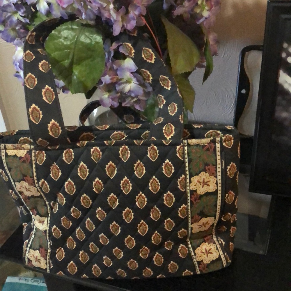 MAGGIB⭐️PURSE 8”x10” ⭐️CLEAN⭐️ EUC